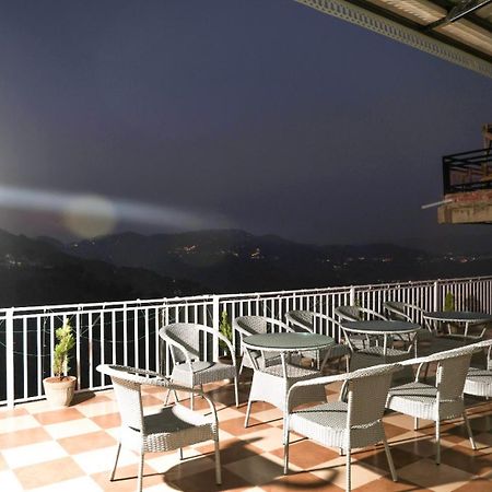 Hotel Mountain Shadow à Kasauli Extérieur photo